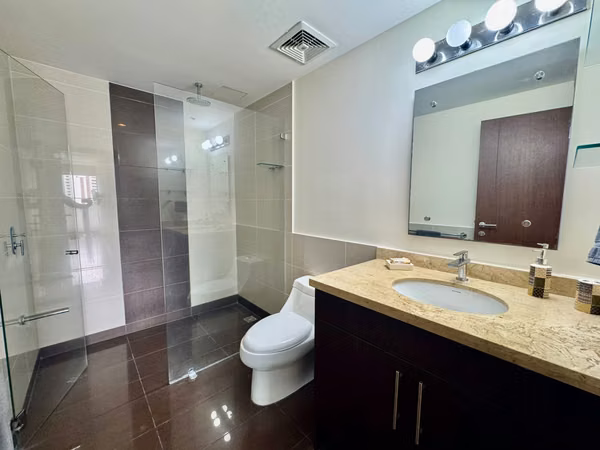 Apartamento amueblado de dos dormitorios en Sabana Norte