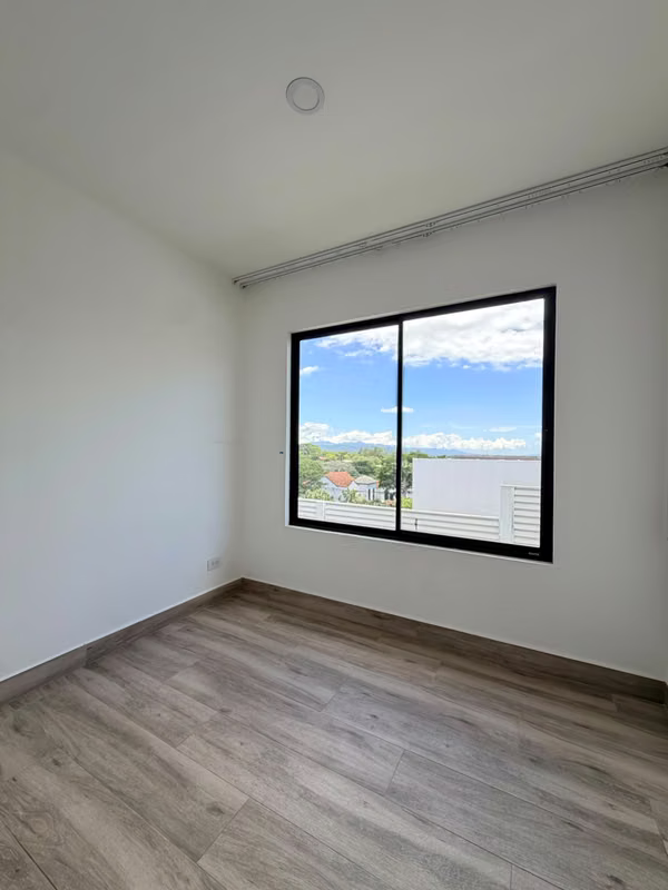 CASA TIPO TOWNHOUSE EN ALQUILER | CONDOMINIO BALI ESCAZÚ  PROPIEDAD #