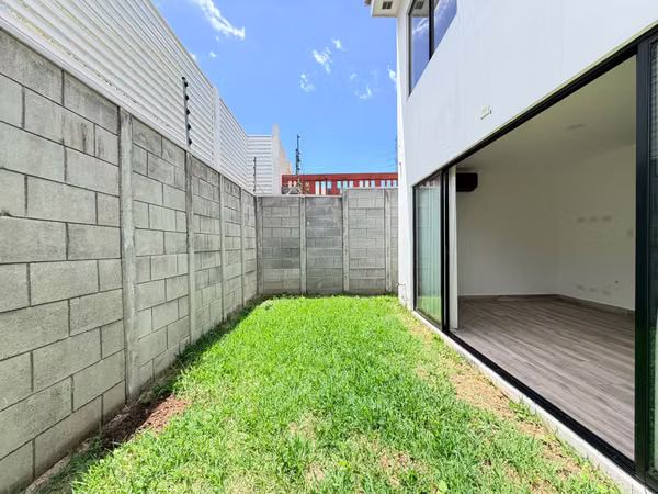 CASA TIPO TOWNHOUSE EN ALQUILER | CONDOMINIO BALI ESCAZÚ  PROPIEDAD #