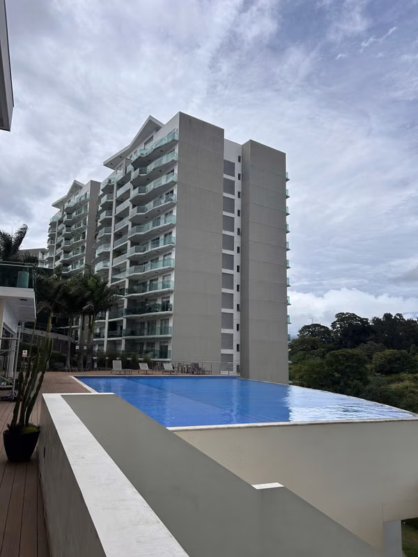Alquiler de apartamento amueblado Torre Geroma Rohrmoser