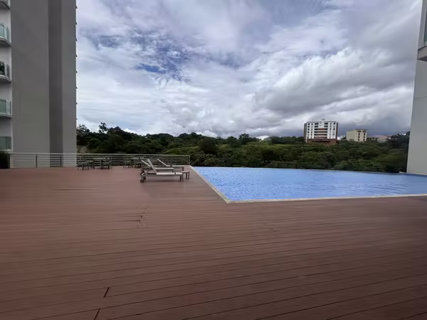 Alquiler de apartamento amueblado Torre Geroma Rohrmoser