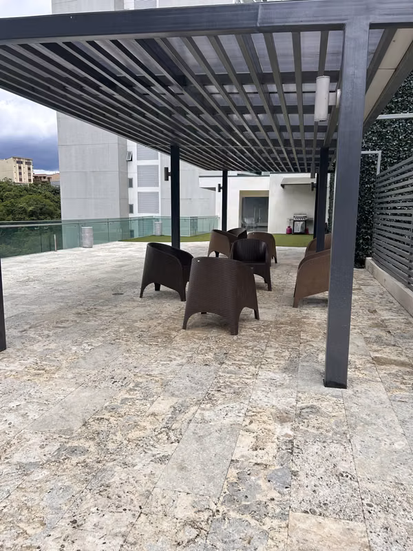 Alquiler de apartamento amueblado Torre Geroma Rohrmoser