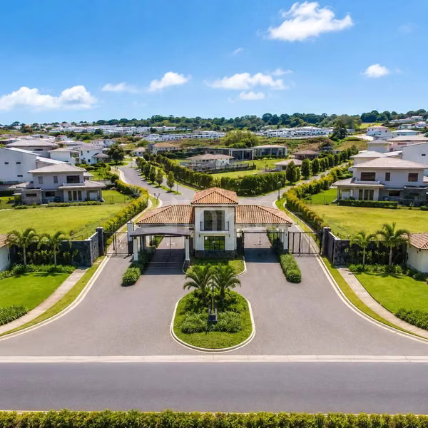 Id 43136 Exclusivo lote en venta en Condominio El Herrán