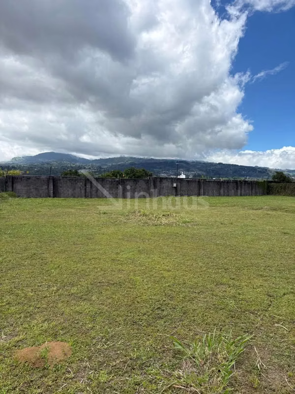 Id 43136 Exclusivo lote en venta en Condominio El Herrán