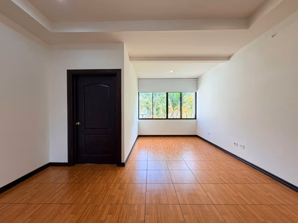 SE VENDE CASA INDEPENDIENTE EN PIEDADES DE SANTA ANA DE LUJO