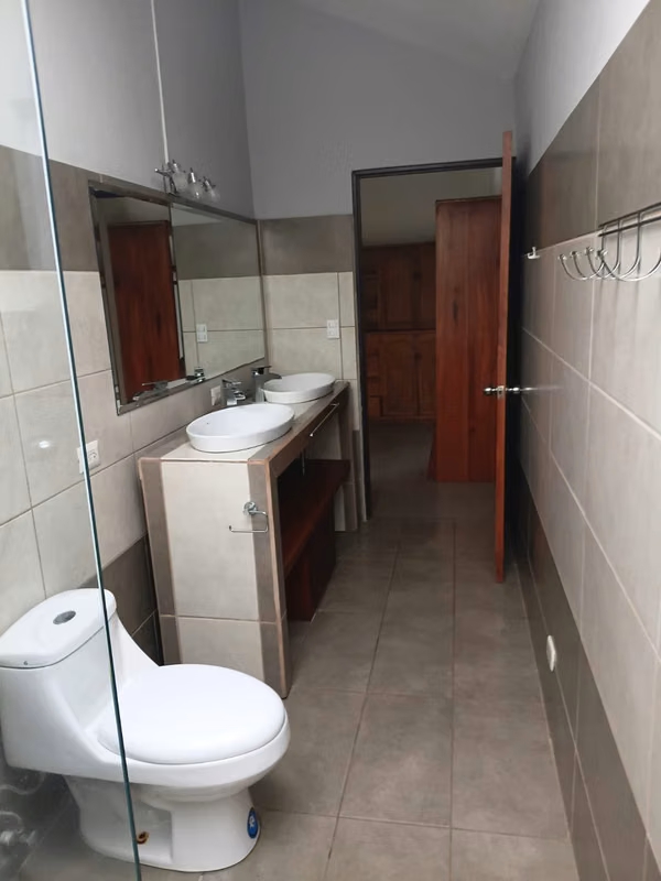 Alquiler de casa en Hacienda Los Reyes, La Guacima ID6142