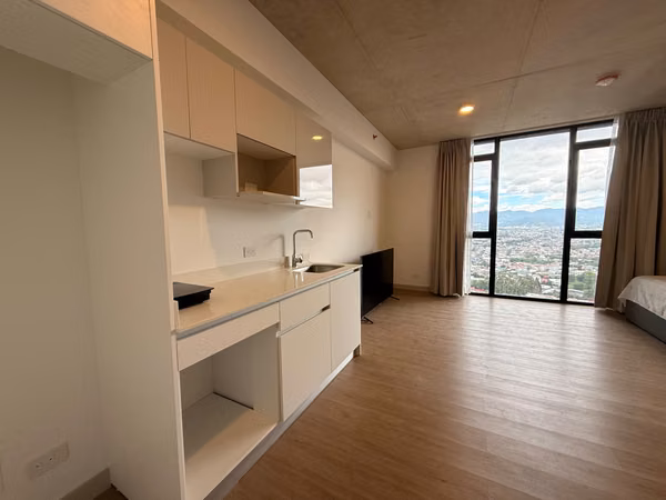 Alquiler de apartamento en Condominio SECRT $950