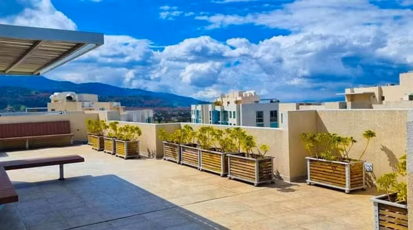 Penthouse to Premiere Tibás: Bambu Rivera, 2 Hab, Views and Threats