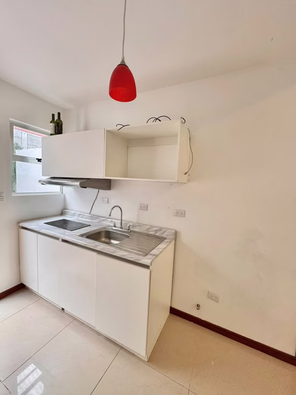 Apartamento en Escazú:Todos los Servicios Incluidos Petfriendly