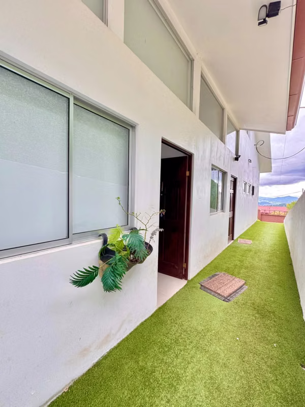 Apartamento en Escazú:Todos los Servicios Incluidos Petfriendly