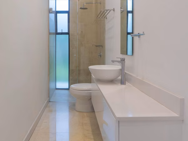 Casa en Dendera Lindora de una planta con jardín y amenidades | $540.000