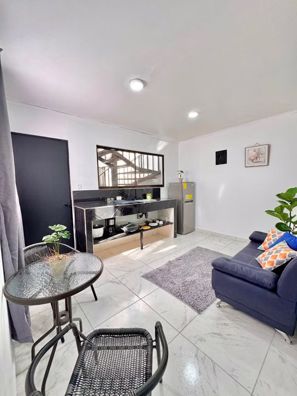 Apartamento Amueblado Alajuela Centro: servicios incluidos agua e internet