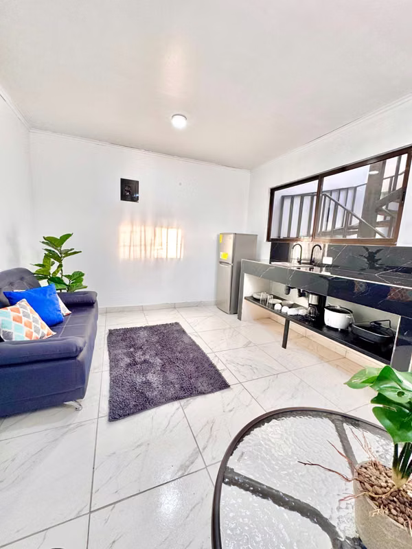 Apartamento Amueblado Alajuela Centro: servicios incluidos agua e internet