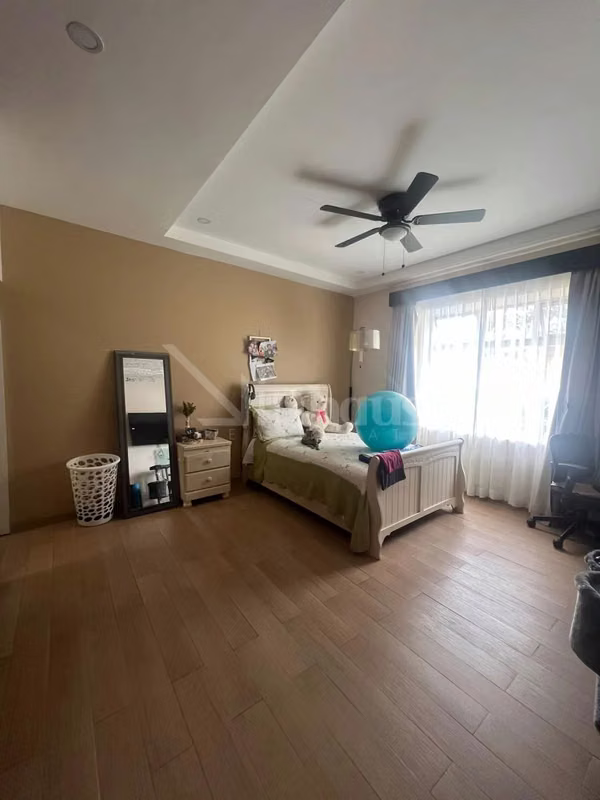 id # 43377 Venta de casa 5 habitaciones - Omega