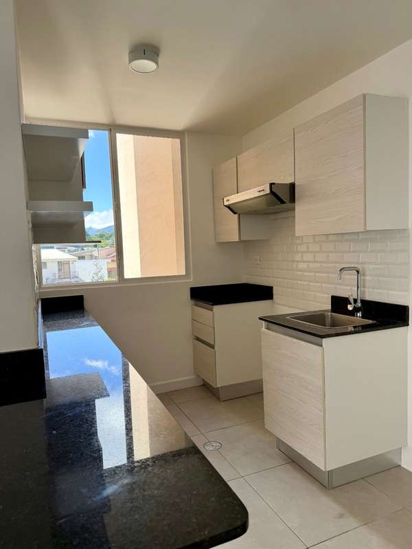 APARTAMENTO EN VENTA EN GRANADILLA DE CURRIDABAT! P625