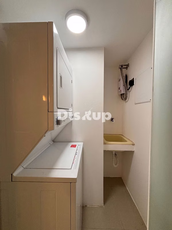 Alquiler de moderno apartamento de 2 hab. Condominio Khaya Curridabat