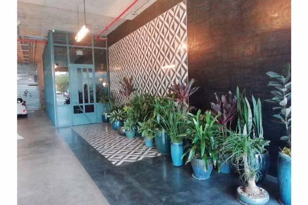 Apartamento Amoblado en Venta en URBN Escalante – Piso 26
