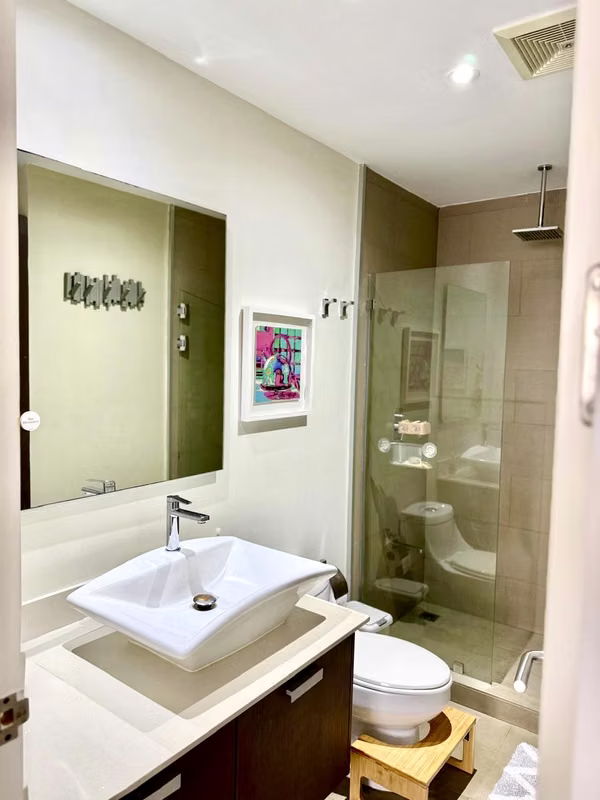 VENTA DE APARTAMENTO CON TERRAZA Y JARDÍN EN SAN RAFAEL DE ESCAZÚ