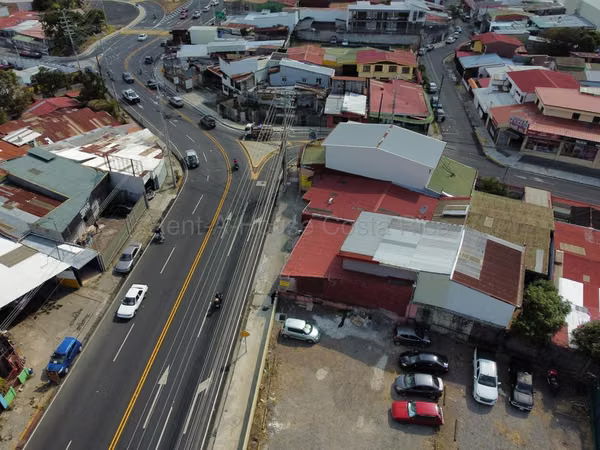 Venta de Local Comercial en Goicoechea-Calle Blancos. 26-1985