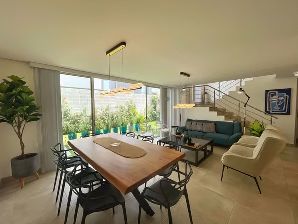 FINA CASA EN VENTA EN AYARCO DE CURRIDABAT! P636