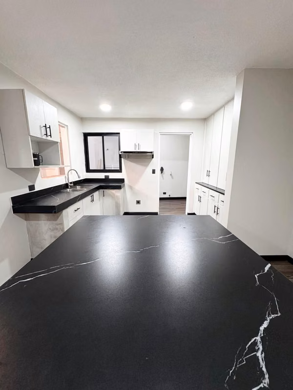 Apartamento para mascotas tipo Casa Estrenar Alajuela Cerca Plaza Real con 2 parqueos