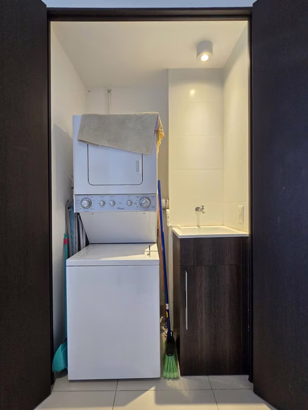 APARTAMENTO AMUEBLADO HERMOSO EN TORRE ROHRMOSER DE UN DORMITORIO CON PARQUEO Y BODEGA