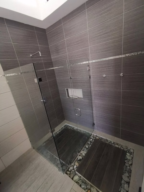 HEREDIA moderna casa en Condominio Francosta