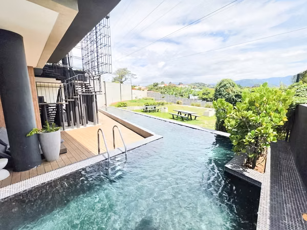 Venta de casa en condominio Naia Guachipelín de Escazú