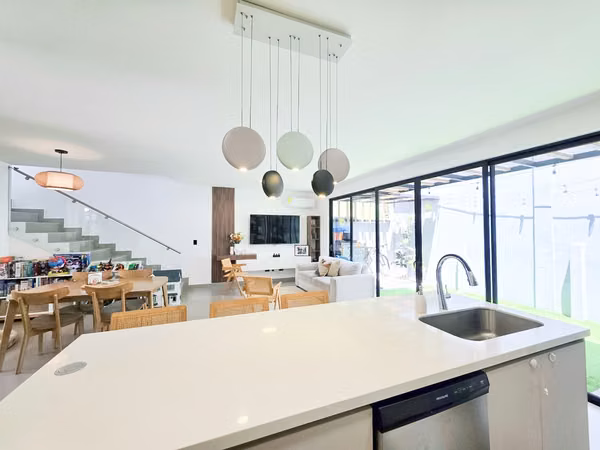 Venta de casa en condominio Naia Guachipelín de Escazú