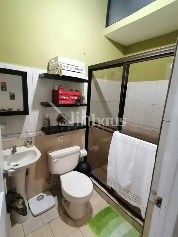 Venta de casa en San Juan de Dios de Desamparados, San José
