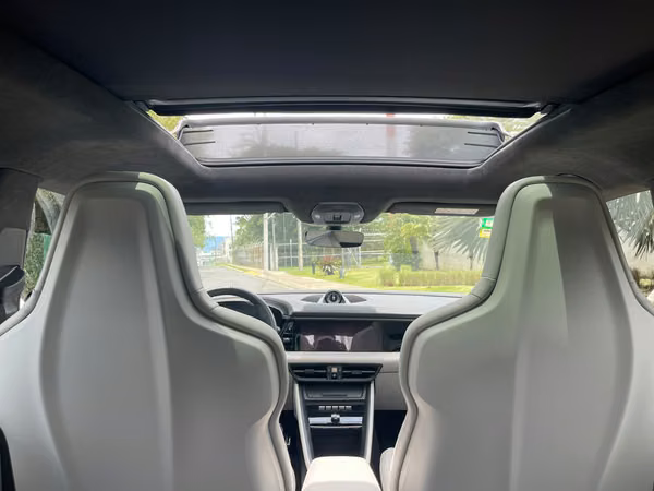 PORSCHE MACAN TURBO ELECTRIC