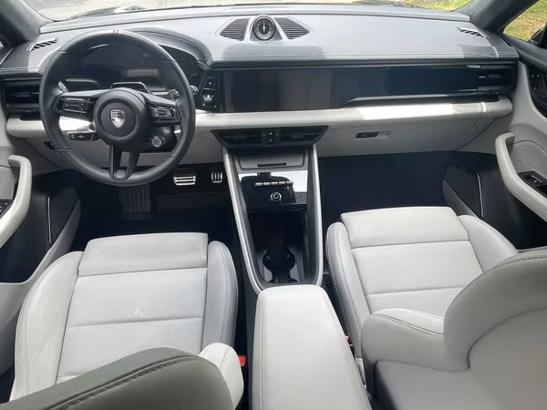PORSCHE MACAN TURBO ELECTRIC