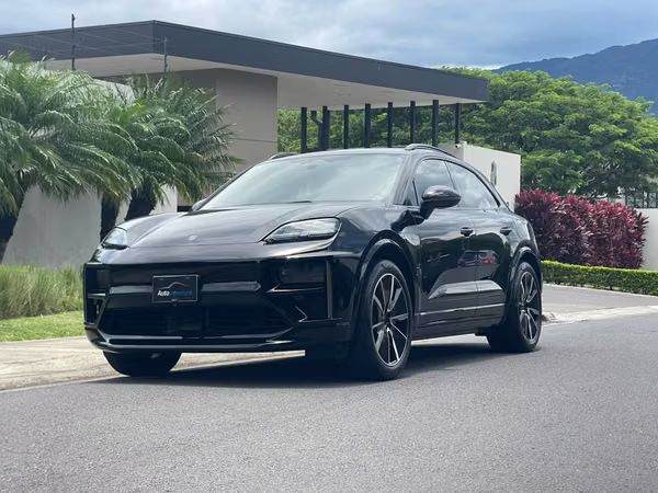 PORSCHE MACAN TURBO ELECTRIC