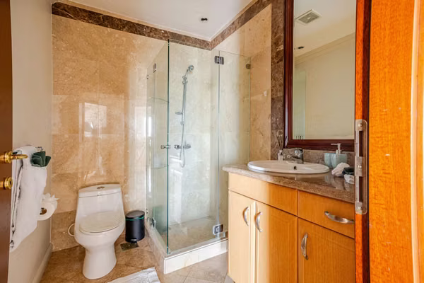 Moderno Apartamento Amoblado  – Escazú, Trejos Montealagre
