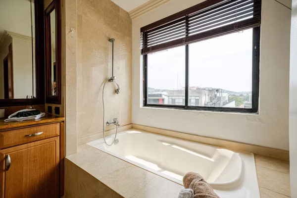 Moderno Apartamento Amoblado  – Escazú, Trejos Montealagre