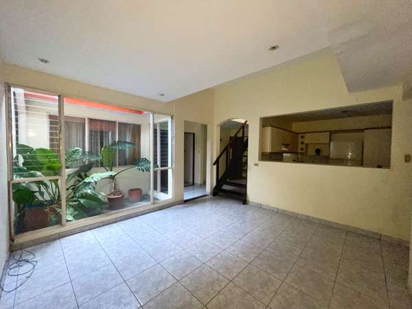 House for sale in Sabana Sur, ideal for remodeling! P502