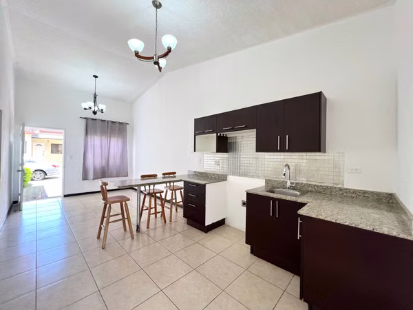 Alquiler de casa en Concasa - Terrazas del Oeste - San Rafael de Alajuela. ¡Amenidades!