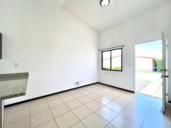 Alquiler de casa en Concasa - Terrazas del Oeste - San Rafael de Alajuela. ¡Amenidades!