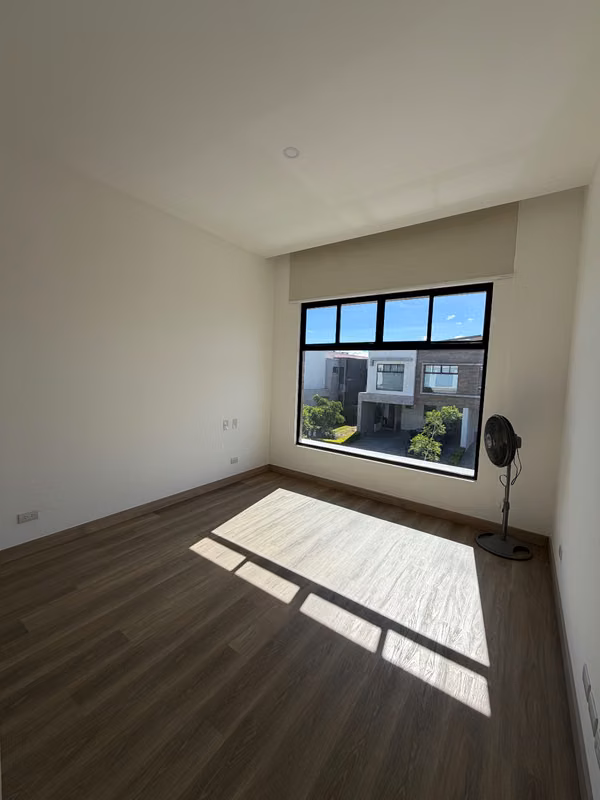 Casa en Venta - Pozos Santa Ana.