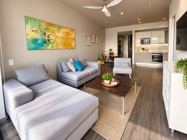 Apartamento Amueblado en Santa Ana | 1 Hab + Oficina y 2 Parqueos