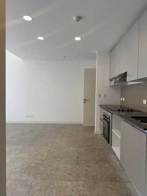 Bello Apartamento en Escazu Village en Alquiler