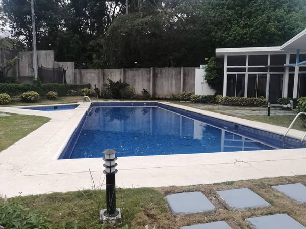 Bella Casa is rented in Condominio in Ciudad Colon