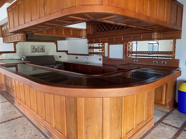 ALQUILER DE APARTAMENTO EN CONDOMINIO -  BELEN