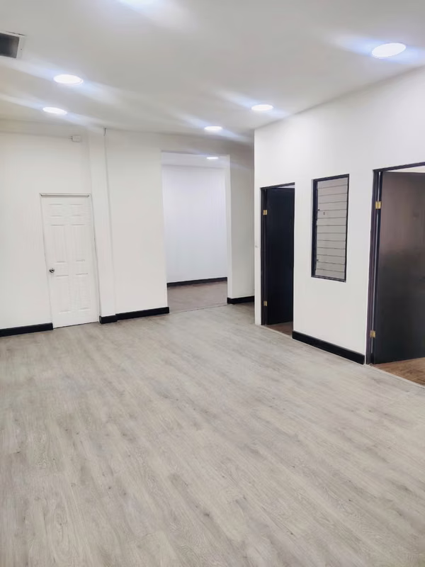 Oficina Corporativa al Este de San José, Ubicación estratégica.
