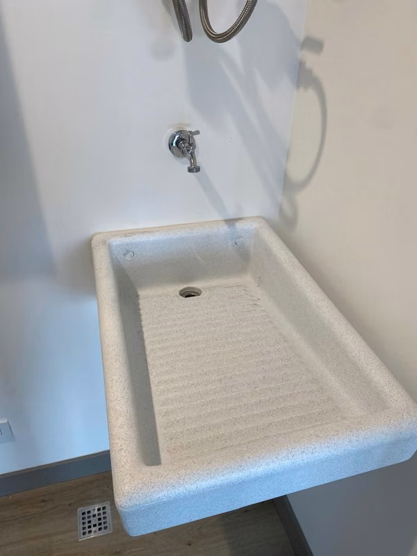 Apartamento Tipo Estudio Amueblado en Vive Tibás | Incluye Línea Blanca + Parqueo y Bodega