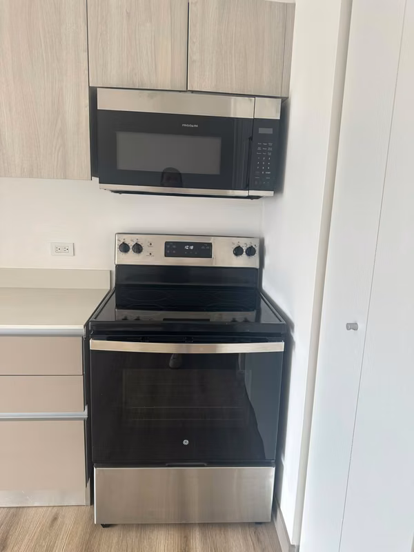 Apartamento Tipo Estudio Amueblado en Vive Tibás | Incluye Línea Blanca + Parqueo y Bodega