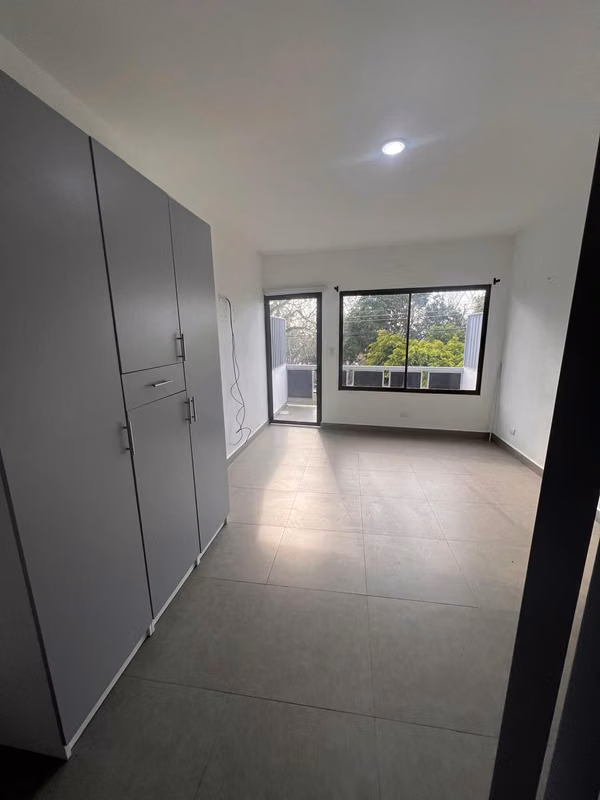 ALQUILER APARTAMENTO TIPO ESTUDIO  EN RESIDENCIAL EN ROHRMOSER (INCLUYE INTERNET Y CABLE)