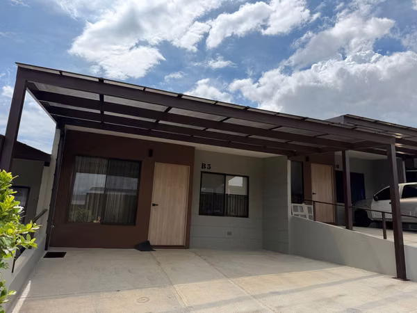 Alquilo Casa 1 piso en San Francisco, Heredia, Condominio Arbora. Para estrenary con acabados de alta gama