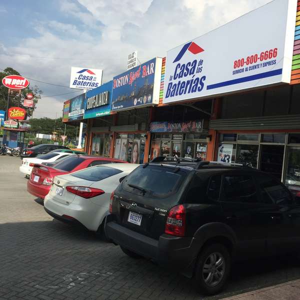 Shopping Center for Sale - Strategic Location in San Antonio de Desamparados.
