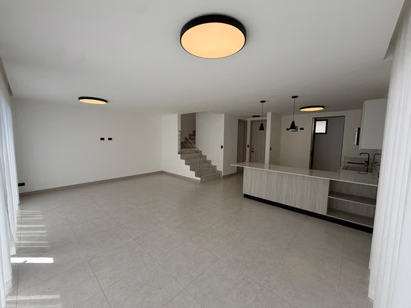 Estrene Casa Lindora Village / A/C + Linea Blanca + Cortinas / 3 Parqueos